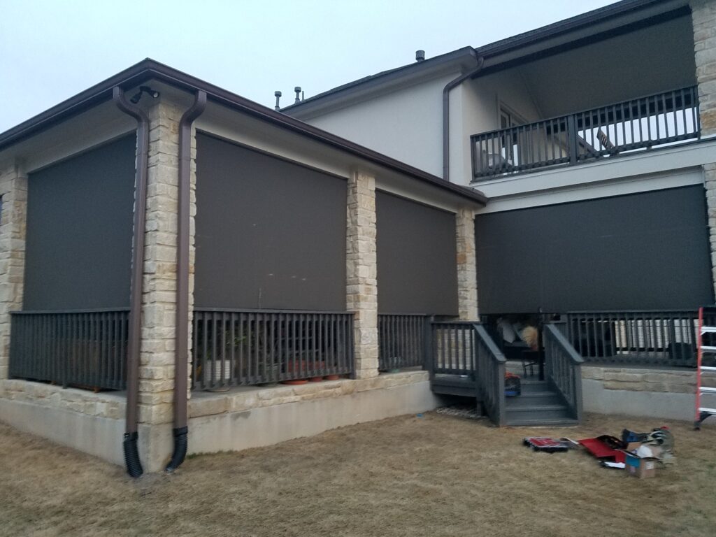 Austin TX manual roller solar blinds for patios.